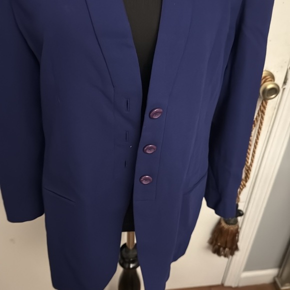 Pants suit - Picture 3 of 13